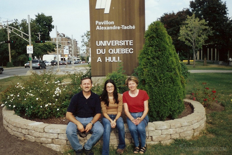 Mes parents en 2002 quand ils sont venus m'apporter à Gatineau pour que je puisse entreprendre mon baccalauréat.